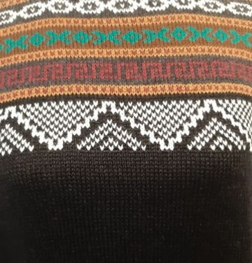 Black alpacawool sweater