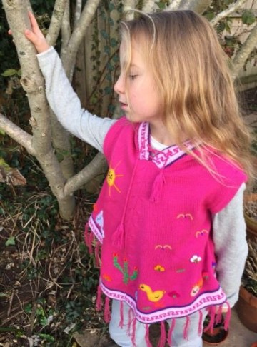 Fuchsia meisje poncho