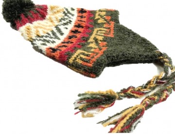 Green alpaca hat