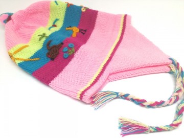 Roze muts met pompon